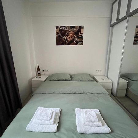 Centrally Located, 2+1 House In Taksim, Cihangir Istambul Exterior foto