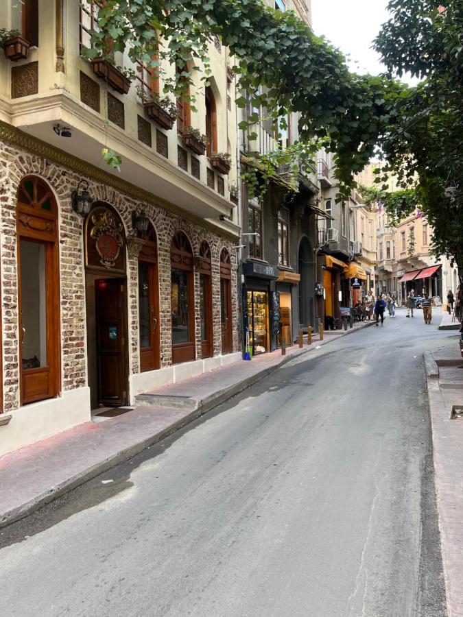 Centrally Located, 2+1 House In Taksim, Cihangir Istambul Exterior foto