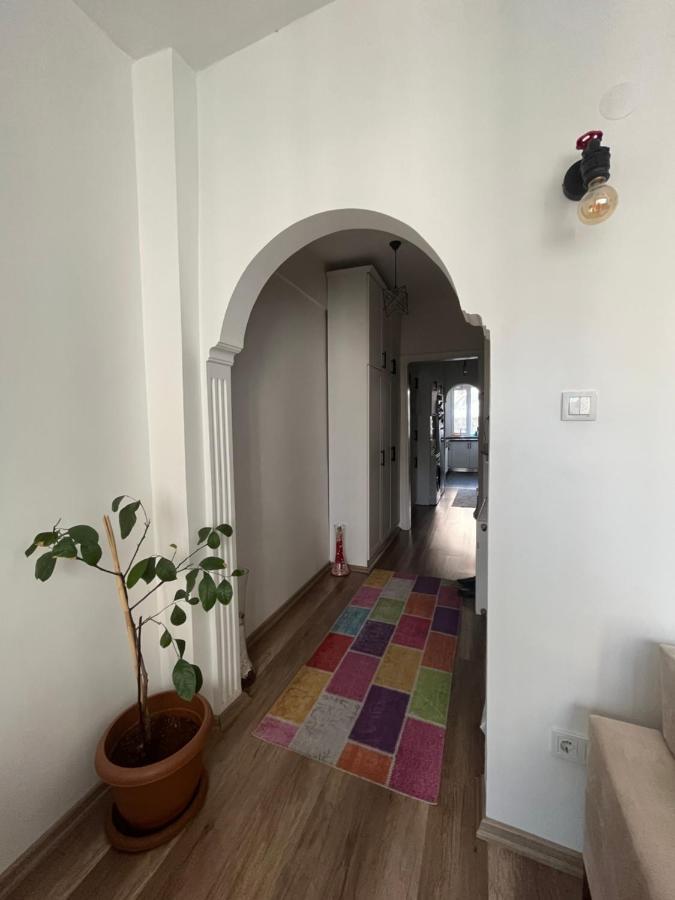 Centrally Located, 2+1 House In Taksim, Cihangir Istambul Exterior foto