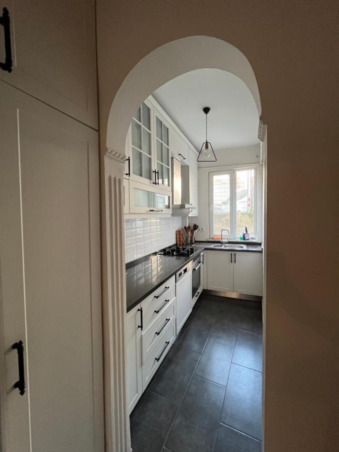 Centrally Located, 2+1 House In Taksim, Cihangir Istambul Exterior foto