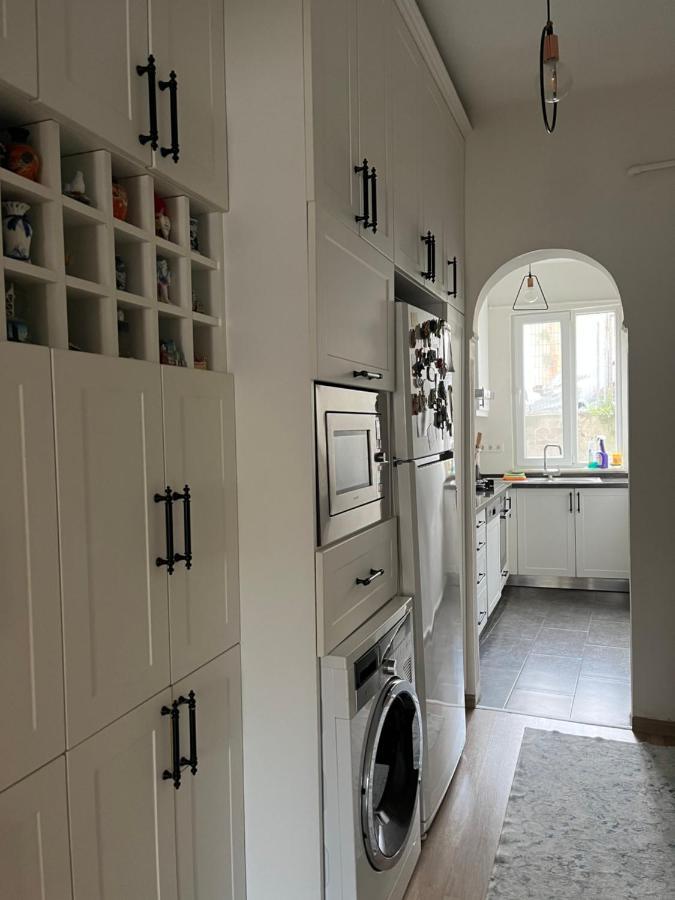 Centrally Located, 2+1 House In Taksim, Cihangir Istambul Exterior foto
