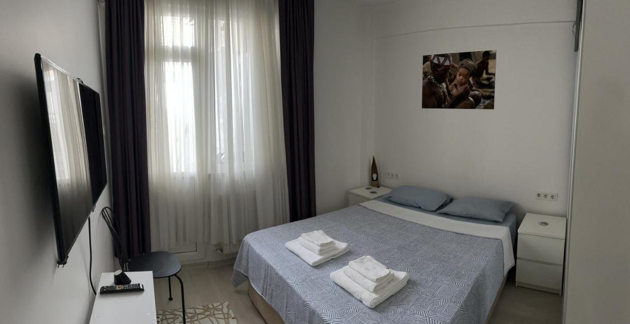 Centrally Located, 2+1 House In Taksim, Cihangir Istambul Exterior foto