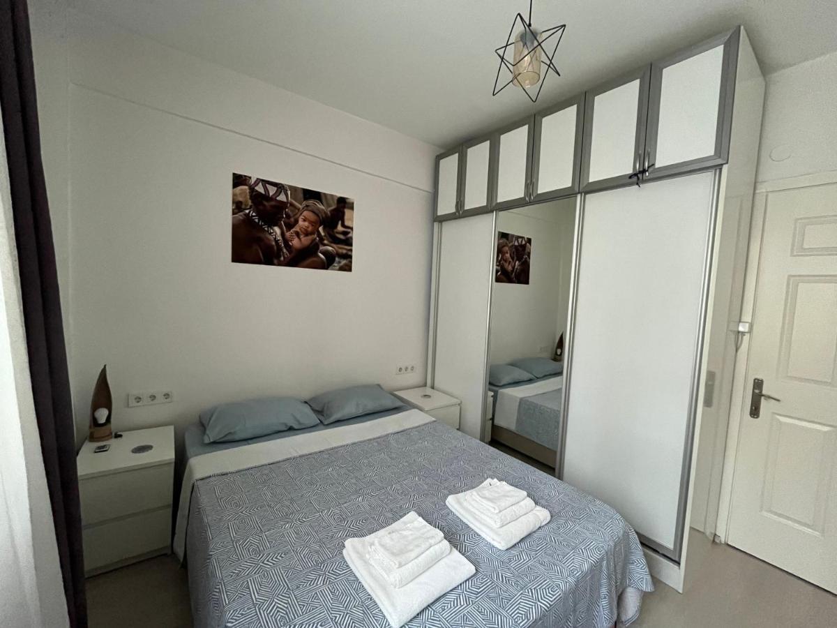 Centrally Located, 2+1 House In Taksim, Cihangir Istambul Exterior foto